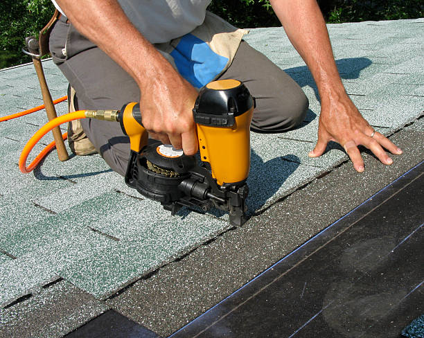 Best Flat Roof Repair Services  in De Smet, SD